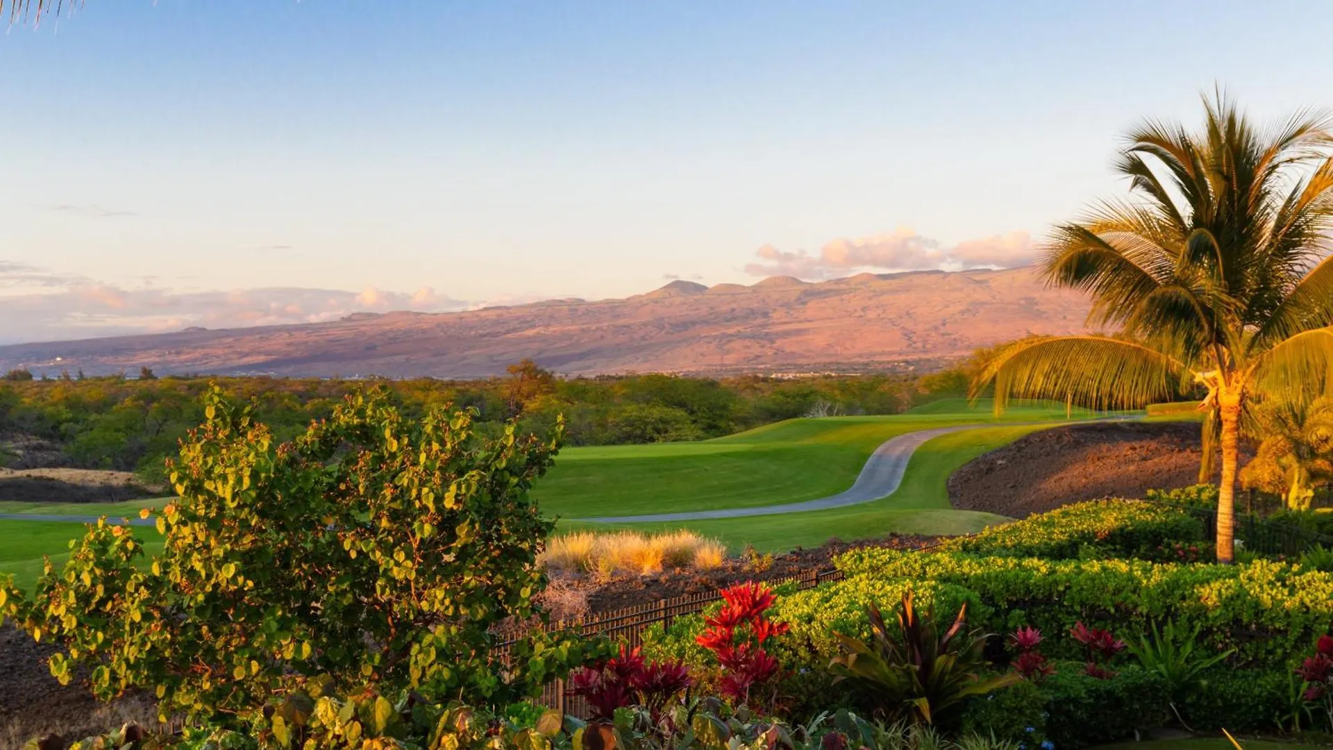 Soak Up The Sun Villa Sun-Drenched 3Br Kamilo Home With Golf Course View Waikoloa